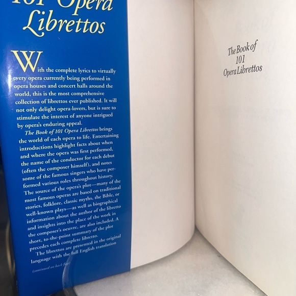 Book of 101 Opera Librettos Hardcover. Complete Texts with English Translations - Picture 2 of 8